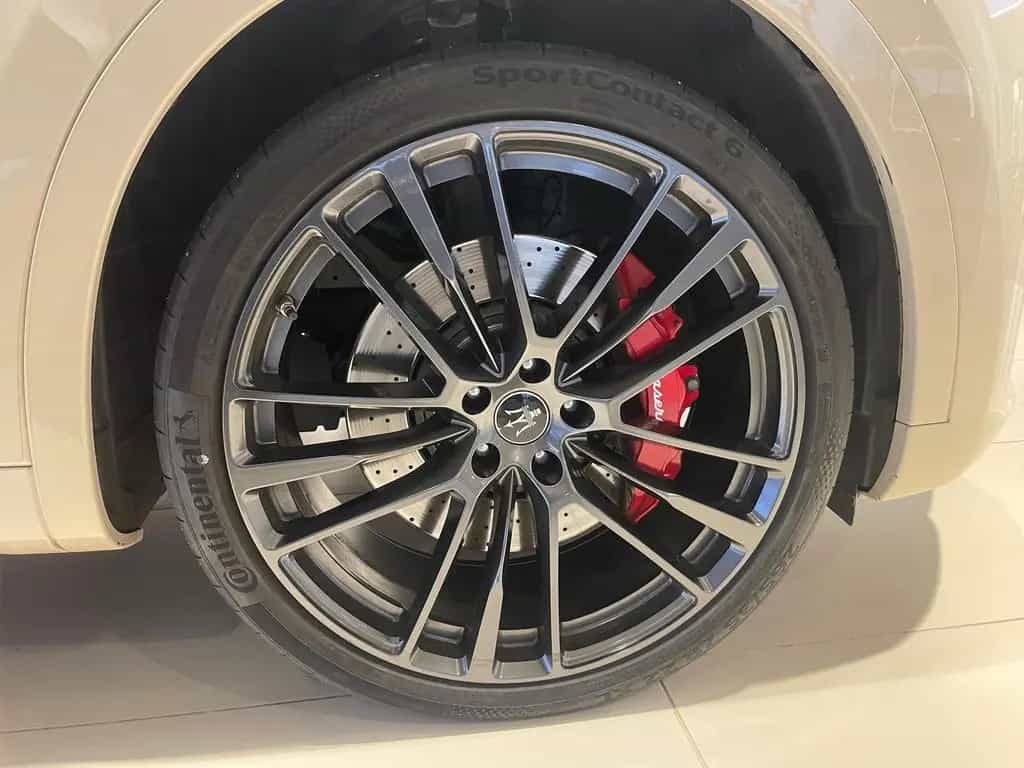 Maserati Levante Trofeo/Bianco Avorio 03/2022-photo-6