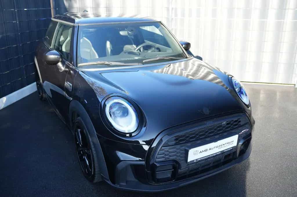 MINI Cooper AUTOMATIK*JCW KIT*SPORTSITZE*NAVI*1.HD*CN 12/2021-photo-2