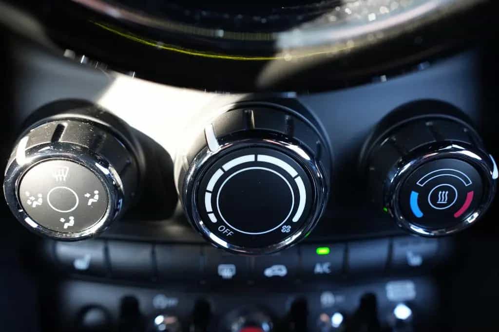 MINI Cooper AUTOMATIK*JCW KIT*SPORTSITZE*NAVI*1.HD*CN 12/2021-photo-27