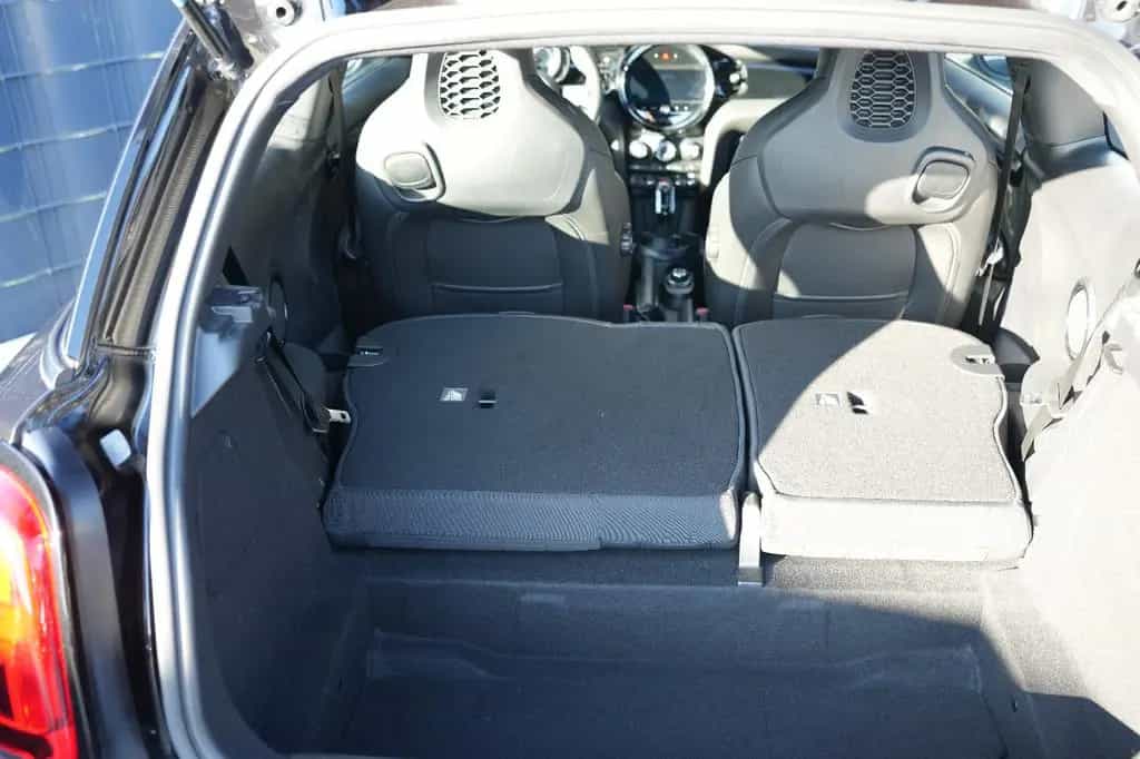 MINI Cooper AUTOMATIK*JCW KIT*SPORTSITZE*NAVI*1.HD*CN 12/2021-photo-36