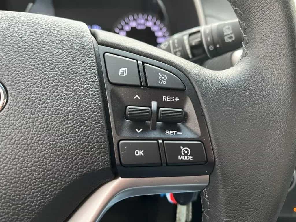 Hyundai TUCSON PURE 1.6 GDi *CAM*SITZHZG*NAVI*DAB* 12/2018-photo-16
