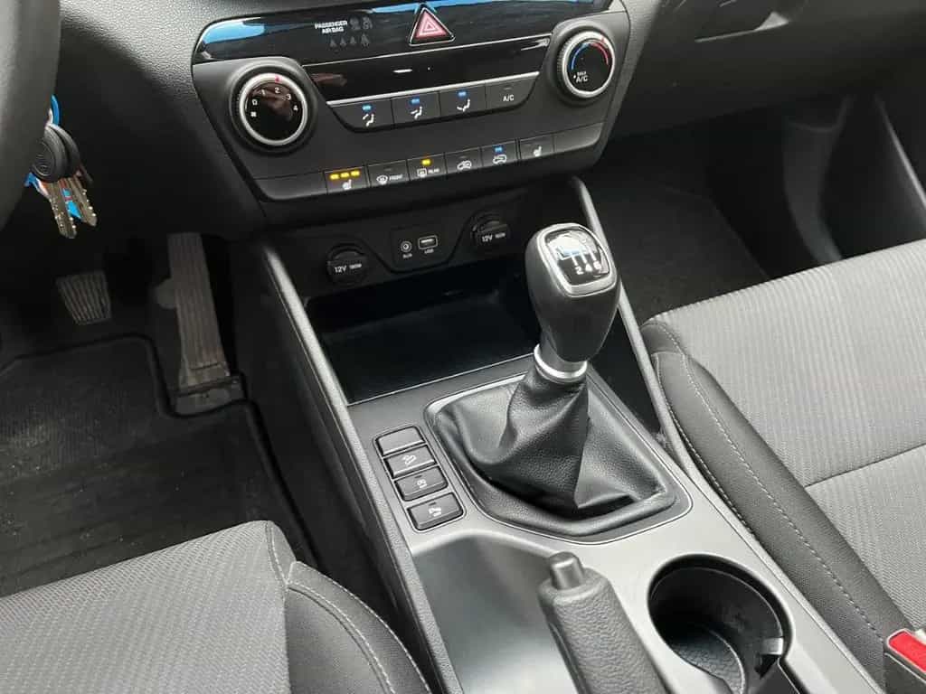 Hyundai TUCSON PURE 1.6 GDi *CAM*SITZHZG*NAVI*DAB* 12/2018-photo-17