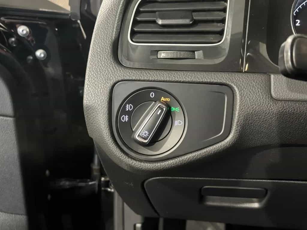 Volkswagen Golf VII Lim. 1.5 TSI*COMFORTLINE*ACC-SHZ-SRA-16 06/2018-photo-24