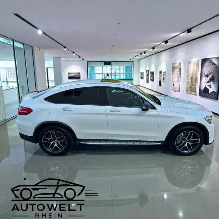 Mercedes-Benz GLC-Class 250 Coupe 4Matic*AMG*AHK+SD 06/2019-photo-4