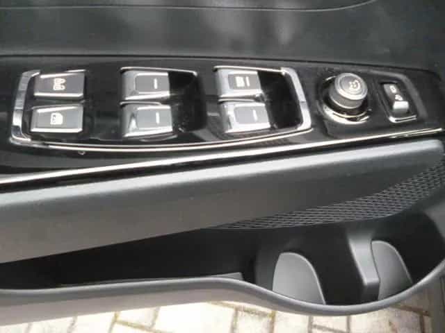KGM Korando Essential Plus A/C LICHT-+ REGENS. PDC null-photo-10