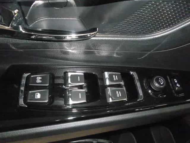 KGM Korando Essential Plus A/C LICHT-+ REGENS. PDC null-photo-6