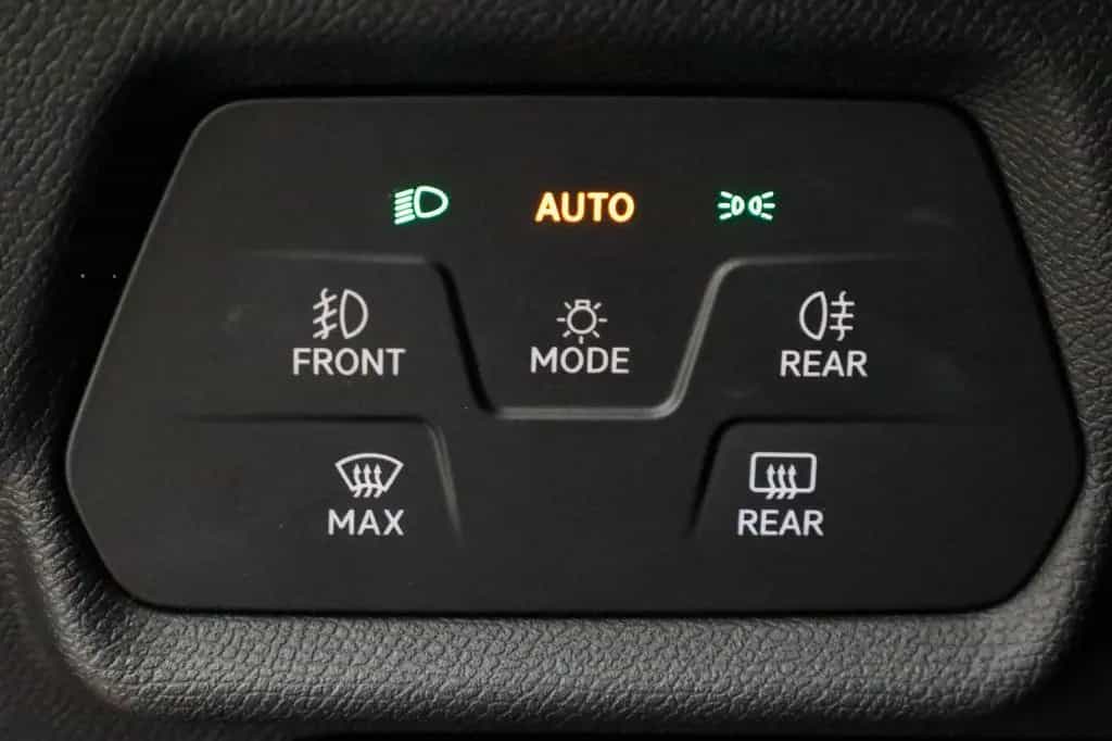 Cupra Formentor VZ 2.0 TSI 4D DSG AHK Matrix Pano Kam 09/2023-photo-22