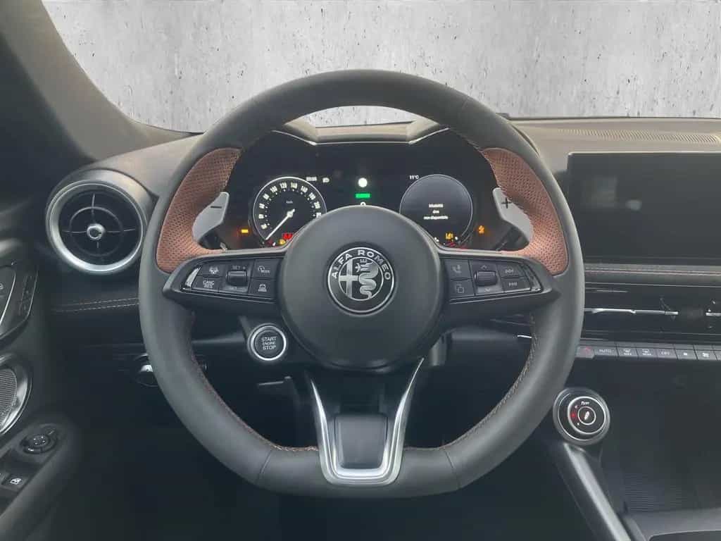 Alfa Romeo Tonale 1.5 Intensa 360+Kam.+KeyLess+Navi+SHZ+ACC 03/2026-photo-11