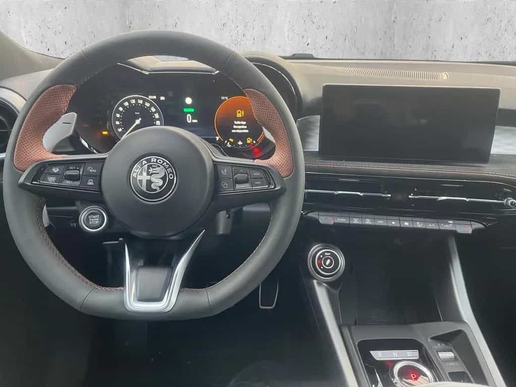 Alfa Romeo Tonale 1.5 Intensa 360+Kam.+KeyLess+Navi+SHZ+ACC 03/2026-photo-13