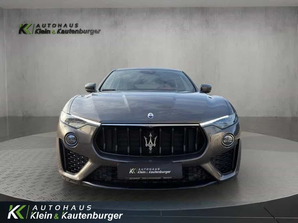 Maserati Levante 3.0 V6 Modena +LED+CARPLAY+SPORTSITZE 04/2023-photo-2
