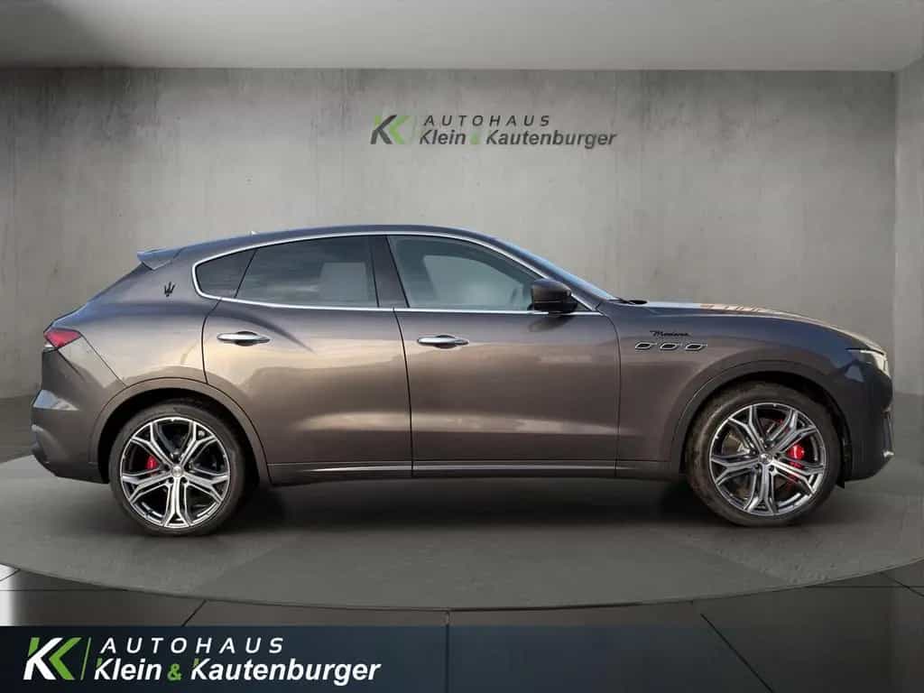Maserati Levante 3.0 V6 Modena +LED+CARPLAY+SPORTSITZE 04/2023-photo-3