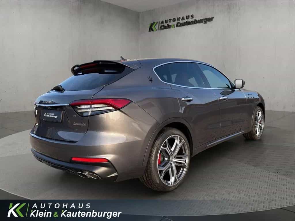 Maserati Levante 3.0 V6 Modena +LED+CARPLAY+SPORTSITZE 04/2023-photo-4