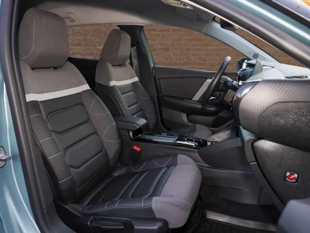 Citroën C4 C4 PureTech 130 S&S EAT8 Shine 01/2024-photo-6