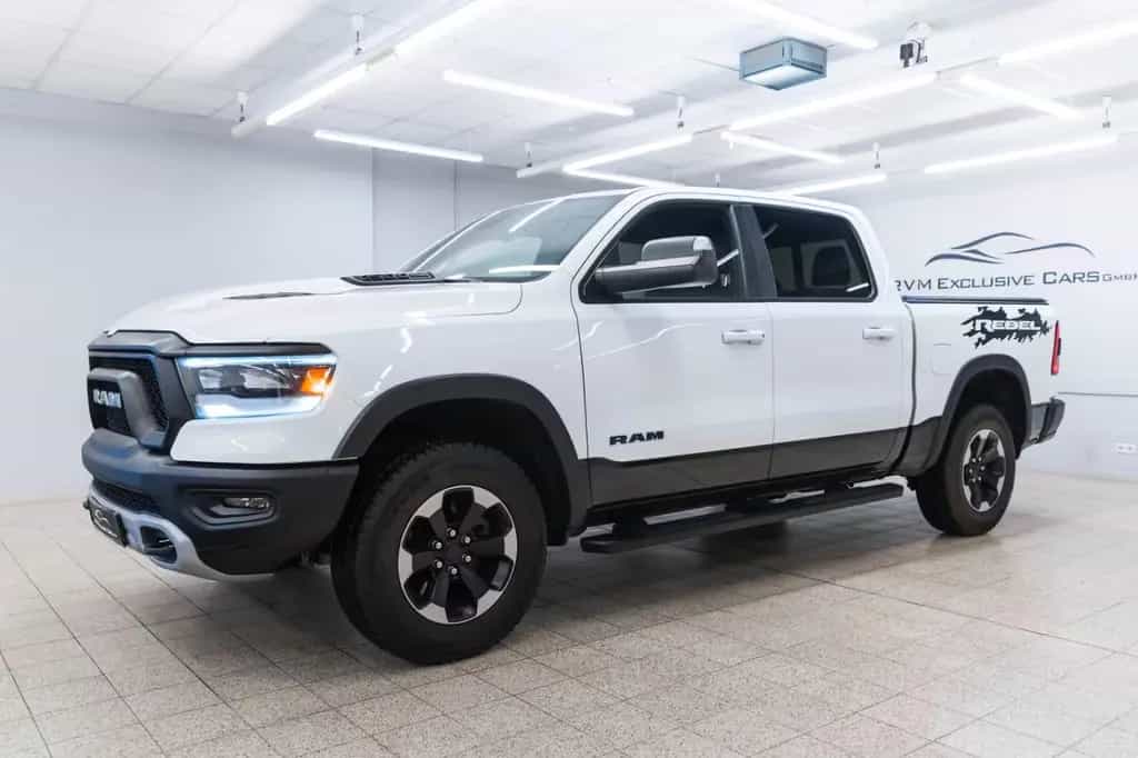 Dodge RAM 1500 REBEL 5,7L CARPLAY KAM AHK M+S TEMPOMAT 11/2019-photo-0