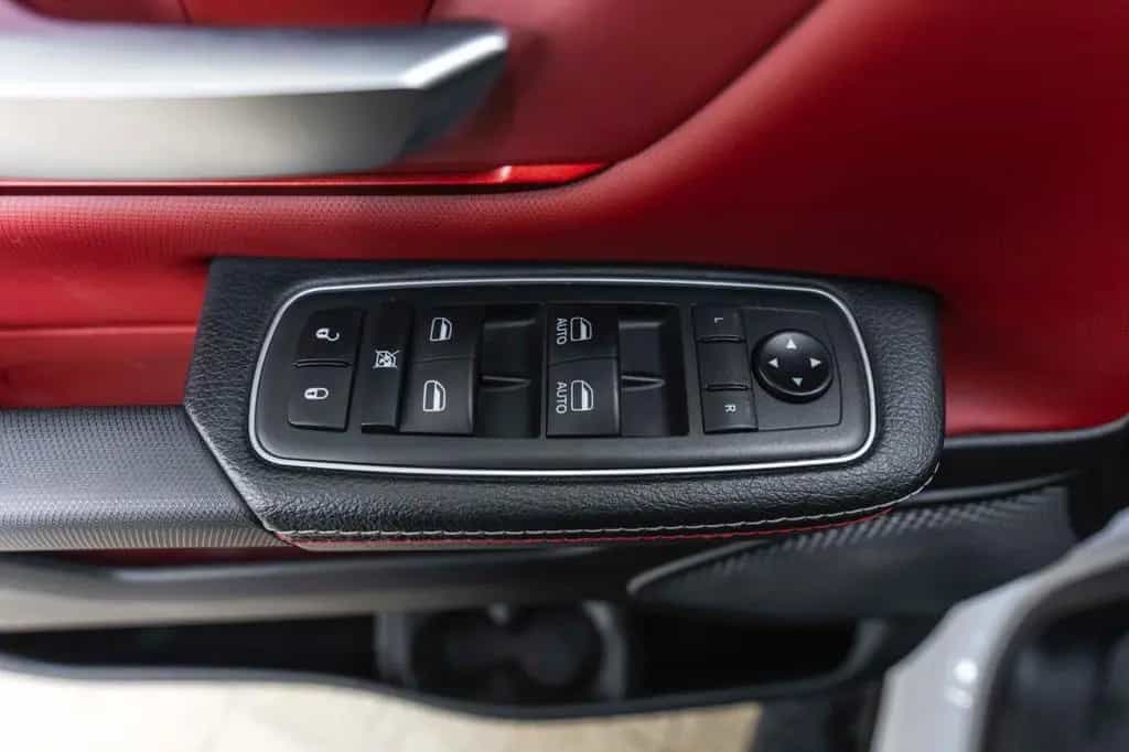 Dodge RAM 1500 REBEL 5,7L CARPLAY KAM AHK M+S TEMPOMAT 11/2019-photo-21