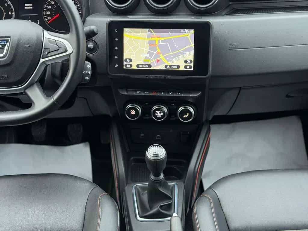 Dacia Duster II Extreme Leder LED Alu Spur 360° Navi 02/2023-photo-20