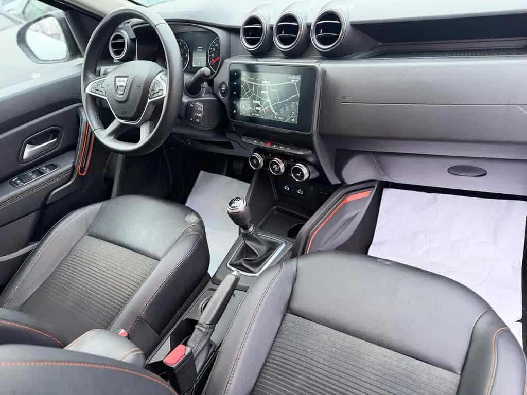 Dacia Duster II Extreme Leder LED Alu Spur 360° Navi 02/2023-photo-36