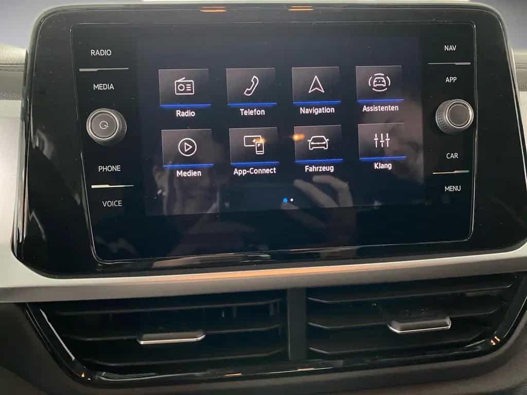 Volkswagen T-Roc Life 1.0 TSI AHK.Standheizung.Navi.APP 05/2025-photo-5