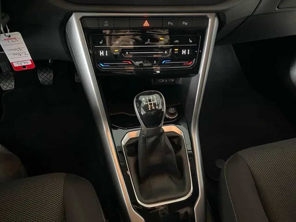 Volkswagen T-Roc Life 1.0 TSI AHK.Standheizung.Navi.APP 05/2025-photo-7