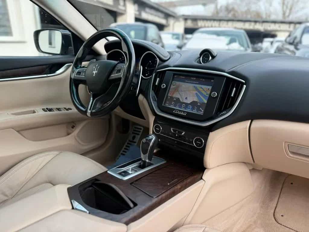 Maserati Ghibli 3,0 Diesel *GSD*Leder Beige*Szhg*20" 10/2013-photo-20