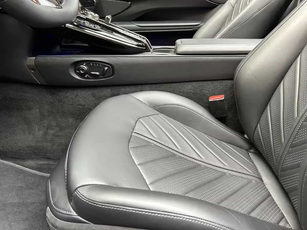 Aston Martin V8 Vantage S Roadster null-photo-8