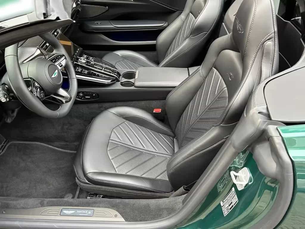 Aston Martin V8 Vantage S Roadster null-photo-9