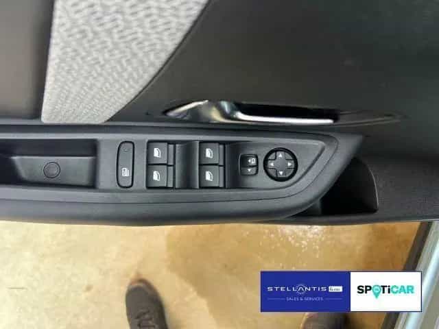 Citroën C4 1.2 PureTech 130 Max (EURO C4 1.2 PureTech 13 12/2023-photo-11