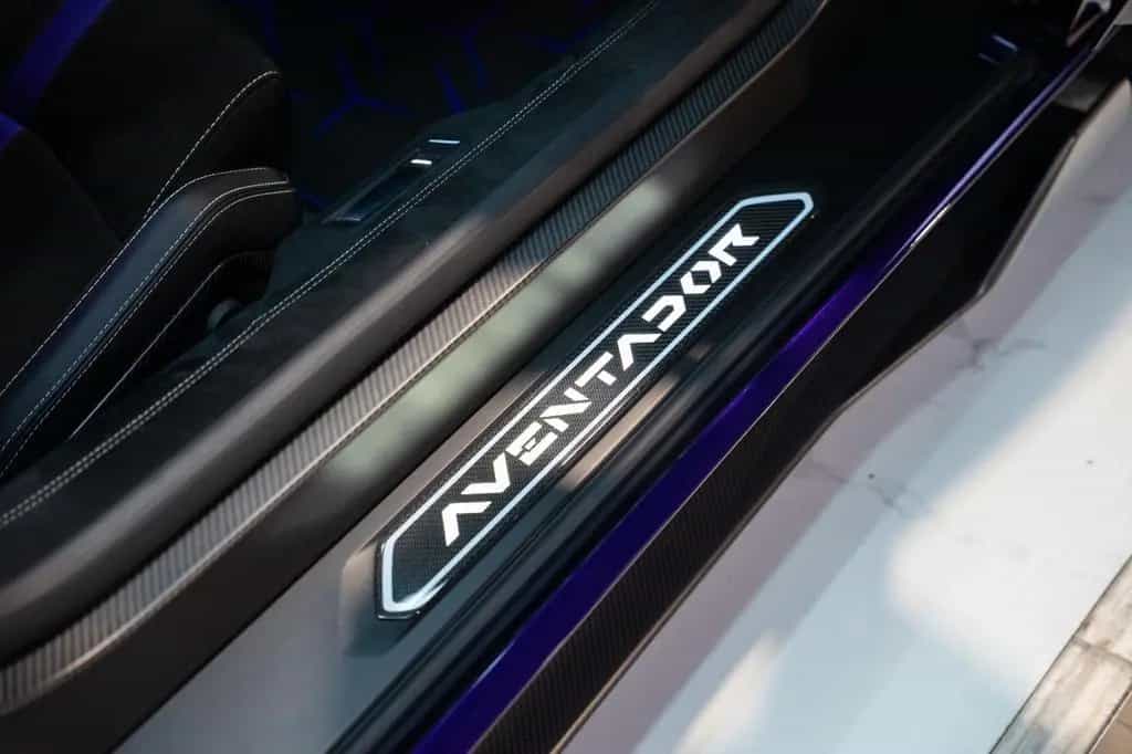 Lamborghini Aventador SVJ*AD Personam*Lift*Sensonum*Camera 03/2019-photo-12