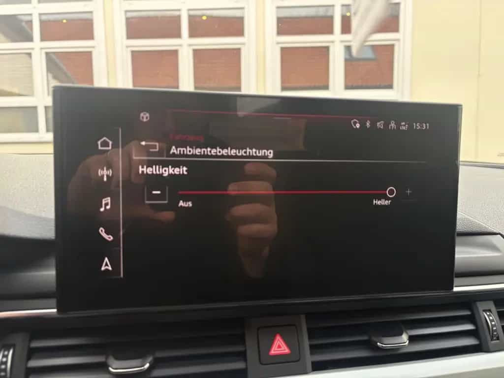 Audi A4 Lim. 40 TFSI quattro S-line Black Style 10/2023-photo-33