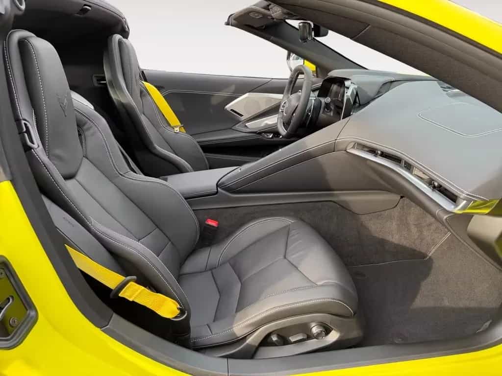Corvette C8 STINGRAY*70TH*ANNIVERSARY*EDITION*DEUTSCH*NEU 08/2025-photo-14
