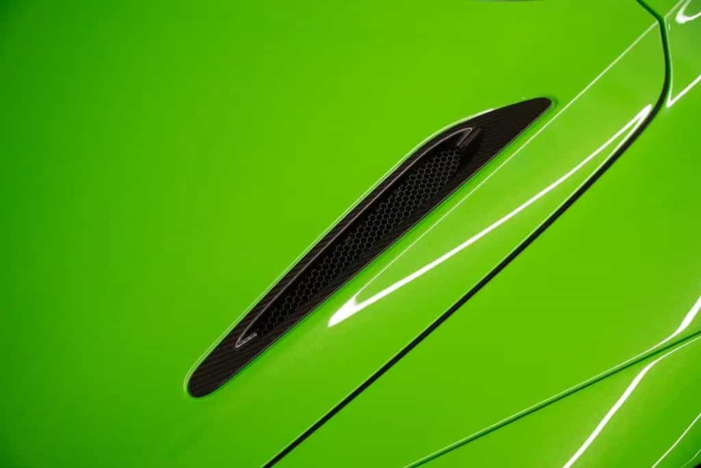 McLaren 750S Spider CF Exterior I Mantis Green I B&W null-photo-13