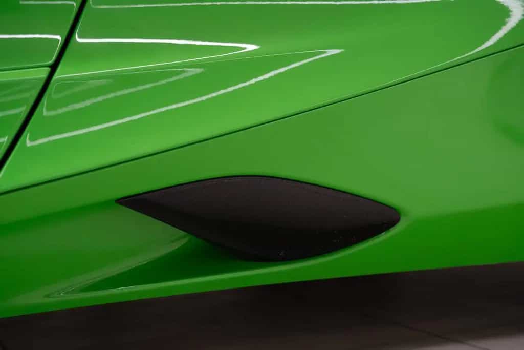 McLaren 750S Spider CF Exterior I Mantis Green I B&W null-photo-15