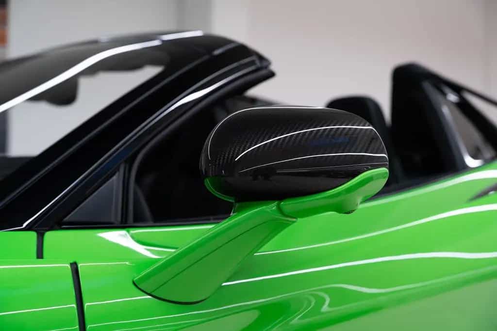 McLaren 750S Spider CF Exterior I Mantis Green I B&W null-photo-16