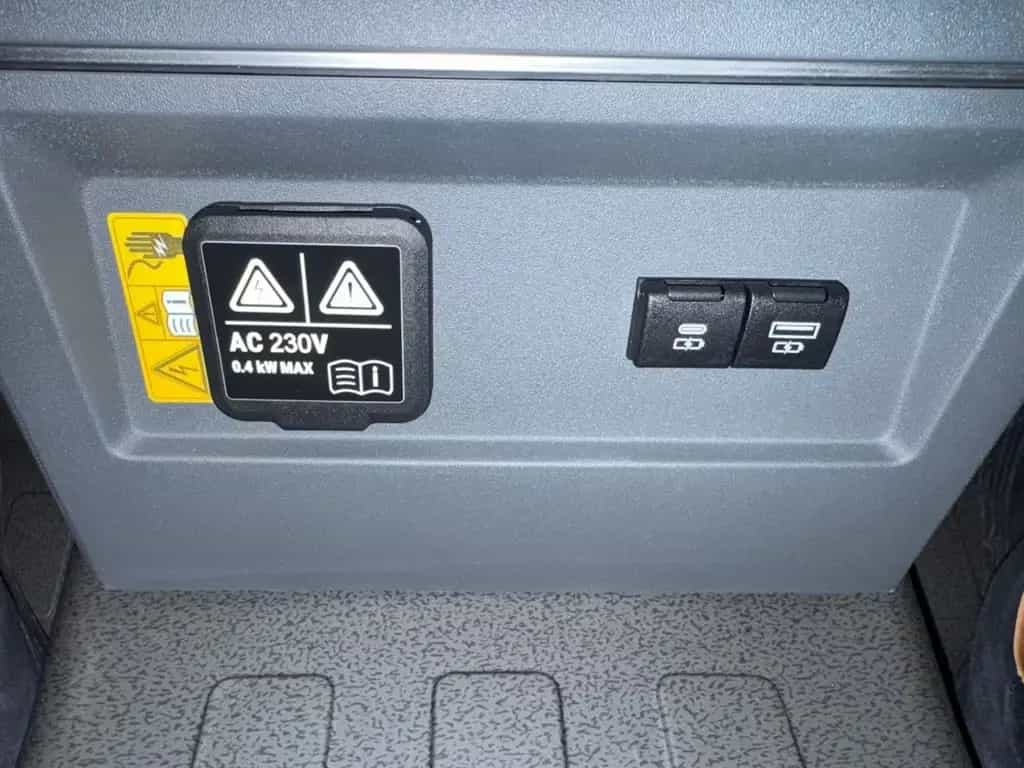 INEOS Grenadier SW 3.0 Diesel Trialmaster UPE 86.795 null-photo-13