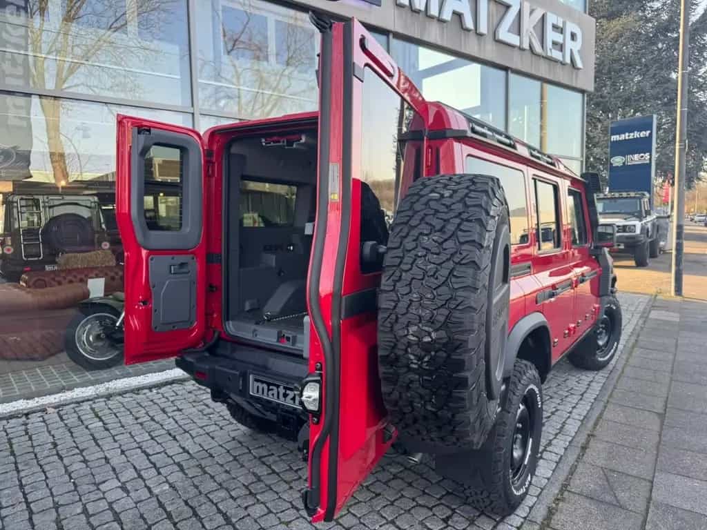 INEOS Grenadier SW 3.0 Diesel Trialmaster UPE 86.795 null-photo-8