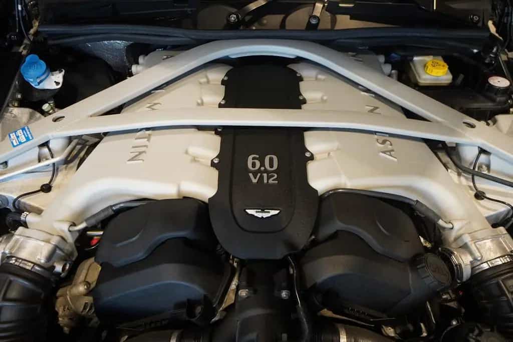 Aston Martin DB9 6.0 Coupe V12-BRD-U-frei-Aston gepflegt 07/2015-photo-16