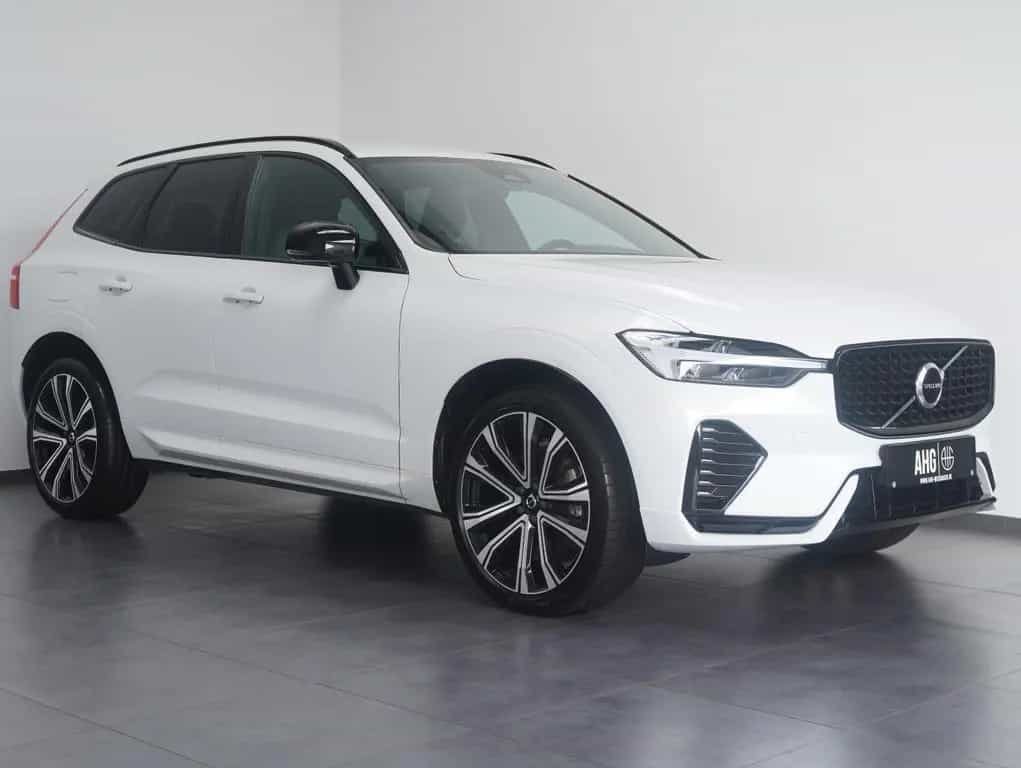 Volvo XC60 B4 D R-Design LED/ILS/AHK/LM21" 01/2022-photo-1