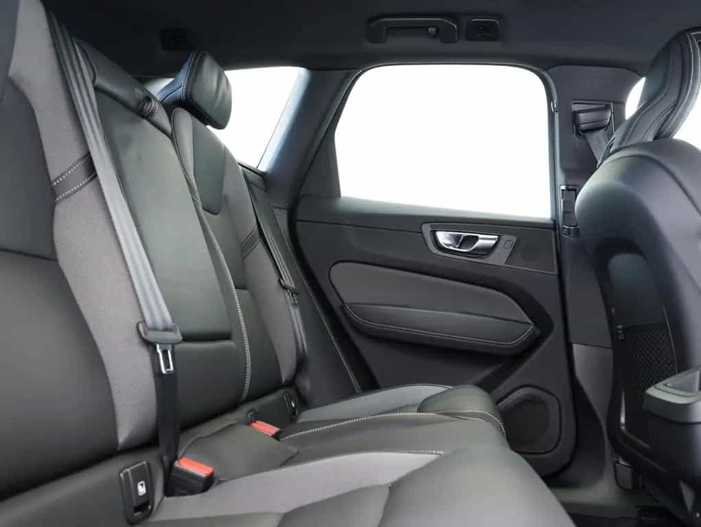 Volvo XC60 B4 D R-Design LED/ILS/AHK/LM21" 01/2022-photo-14