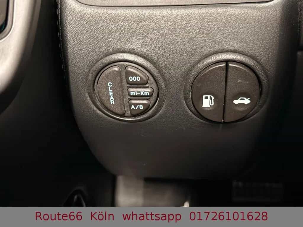 Aston Martin Vanquish S Ultimate 1of 50 org. 5.300km. 1.Hand 03/2008-photo-27
