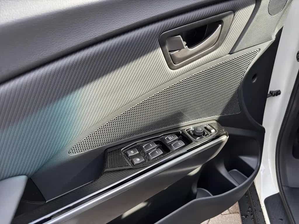 KGM Tivoli Essential 1.5 2WD *SHZ/RFK/APP/PDC* null-photo-11