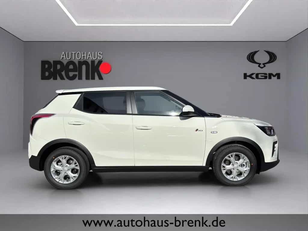 KGM Tivoli Essential 1.5 2WD *SHZ/RFK/APP/PDC* null-photo-5