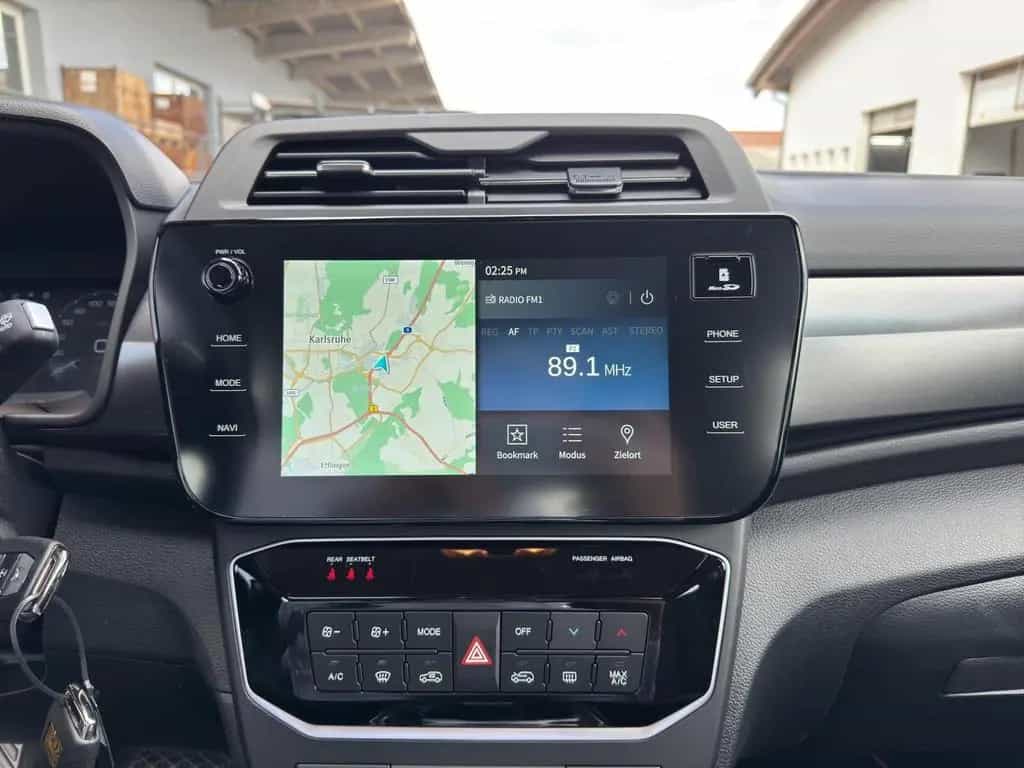 KGM Tivoli Essential 1.5 2WD *SHZ/RFK/APP/PDC* null-photo-12