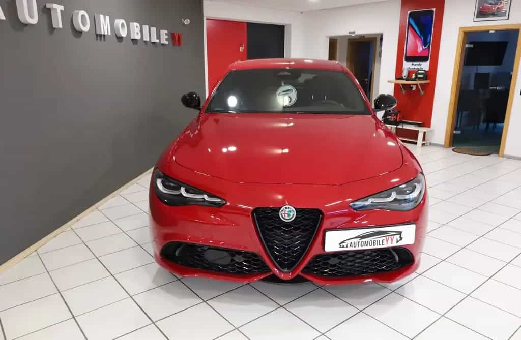 Alfa Romeo Giulia Veloce Q4,Aut,Matirx,Nav,KeyG,RFK,TWA,ACC 10/2024-photo-2
