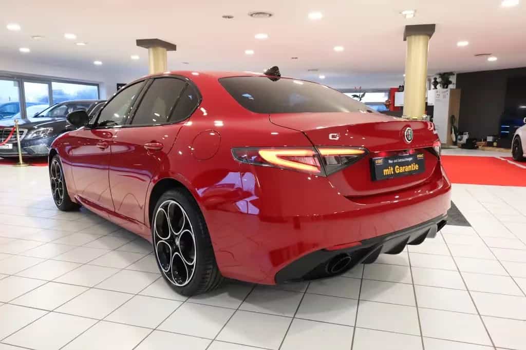 Alfa Romeo Giulia Veloce Q4,Aut,Matirx,Nav,KeyG,RFK,TWA,ACC 10/2024-photo-41
