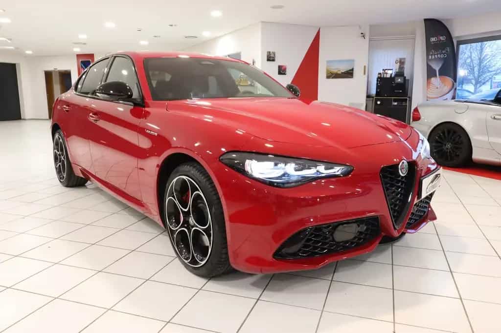 Alfa Romeo Giulia Veloce Q4,Aut,Matirx,Nav,KeyG,RFK,TWA,ACC 10/2024-photo-42