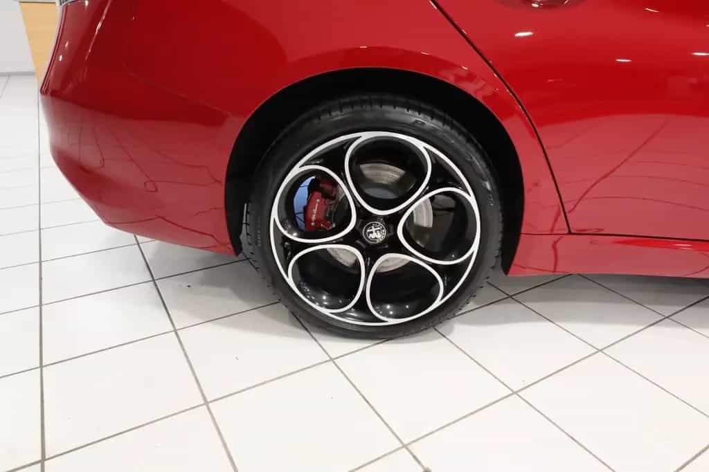 Alfa Romeo Giulia Veloce Q4,Aut,Matirx,Nav,KeyG,RFK,TWA,ACC 10/2024-photo-43
