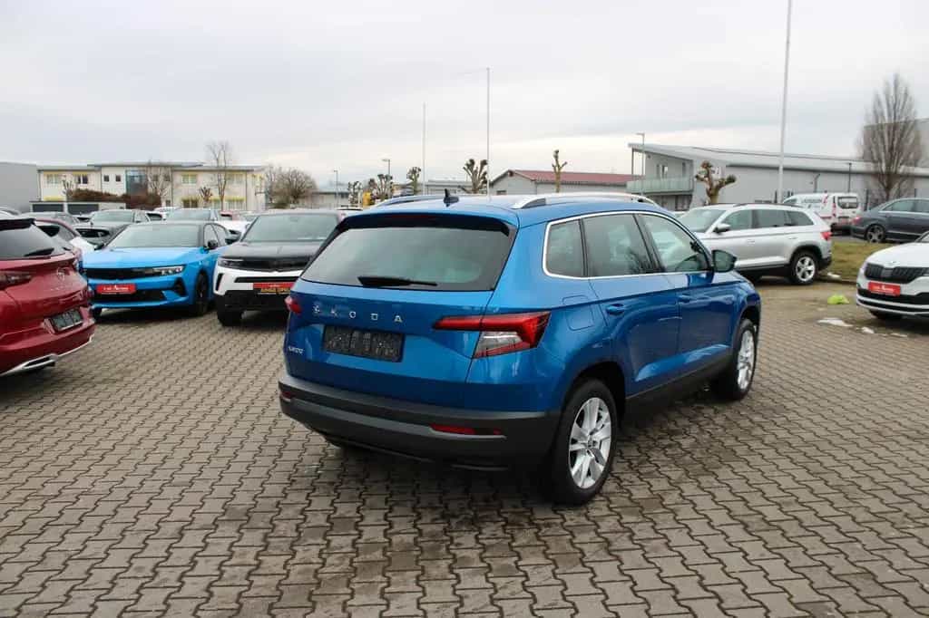 Skoda Karoq 1.5 TSI Style*Navi*SHZ*AHK*ACC* 04/2021-photo-2