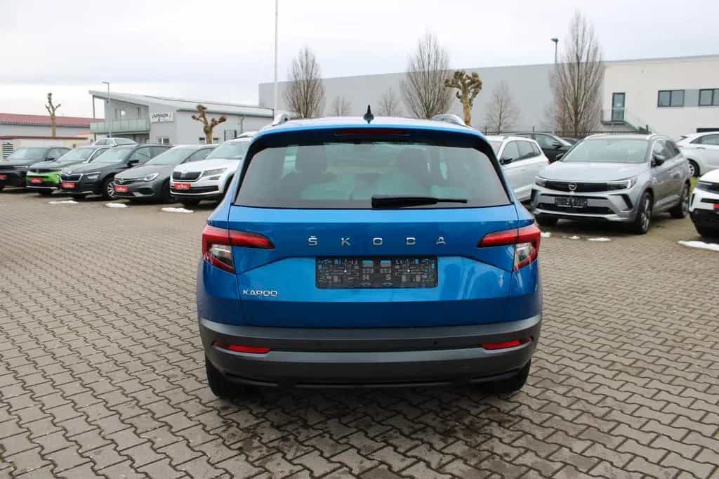 Skoda Karoq 1.5 TSI Style*Navi*SHZ*AHK*ACC* 04/2021-photo-3
