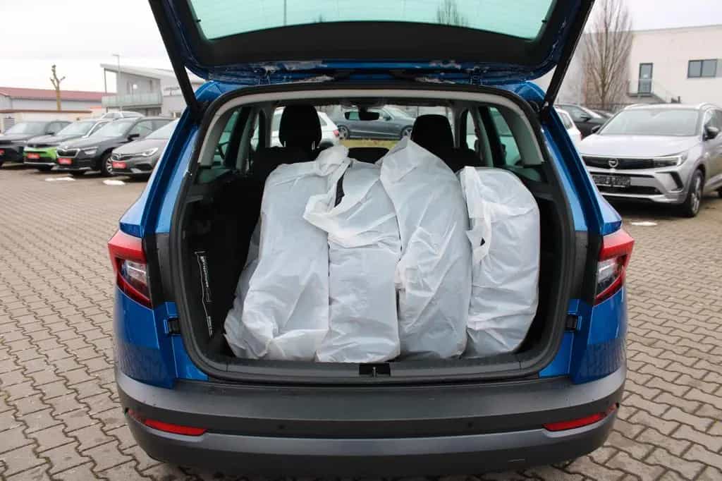 Skoda Karoq 1.5 TSI Style*Navi*SHZ*AHK*ACC* 04/2021-photo-4
