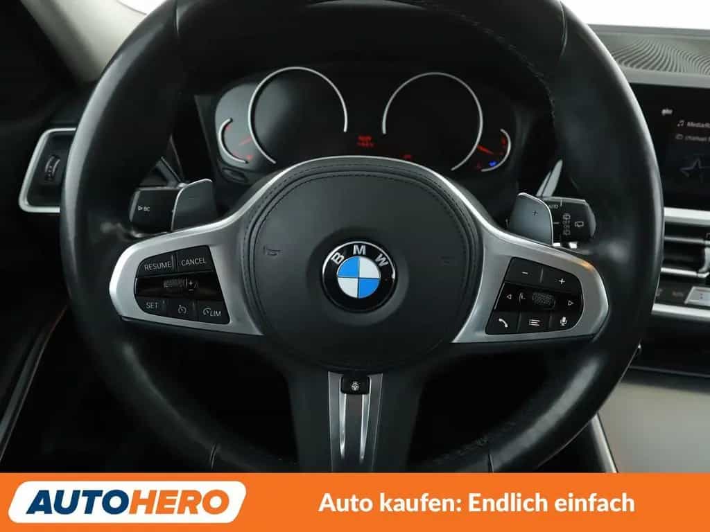 BMW 3 Series 330i Sport Line Aut.*NAVI*PDC*SHZ*TEMPO*ALU* 11/2019-photo-18